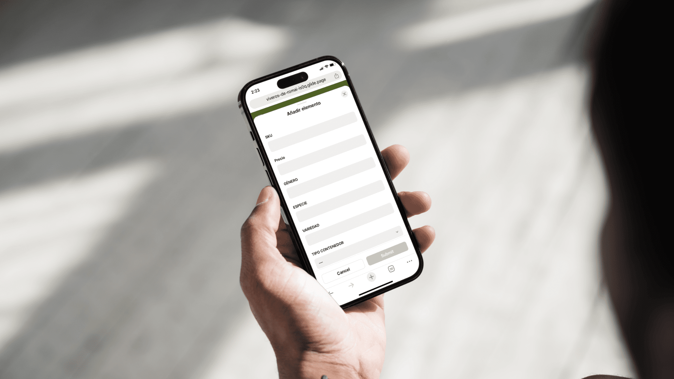 Aplicación móvil Greenkonnect en uso sobre el terreno